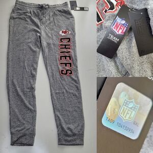 NEW L CHIEFS KANSAS CITY NFL SPELLOUT LOGO JOGGERS SWEATPANTS pockets LARGE NWT